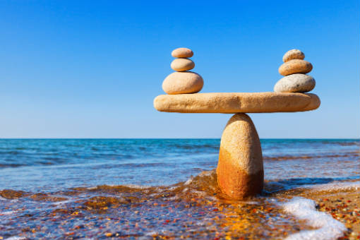 Rocks balancing on the beach
