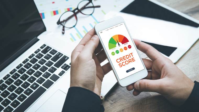 using a smartphone to check credit score