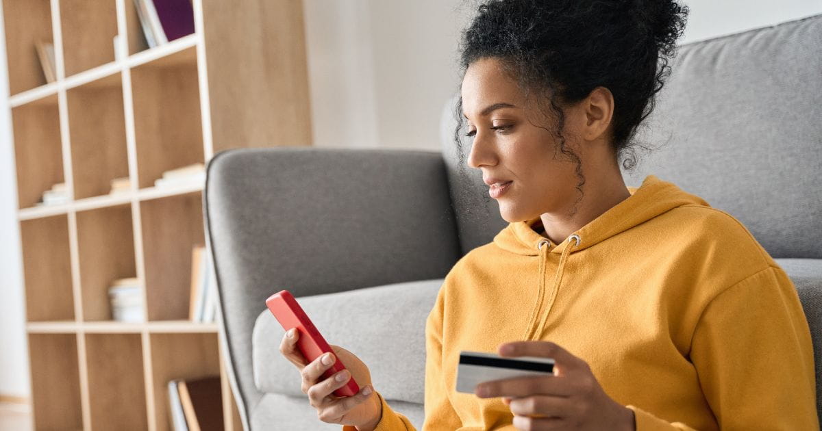 Does Carrying a Balance Help Your Credit Score? | MMI